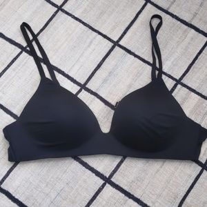 VICTORIA'S SECRET wireless bra